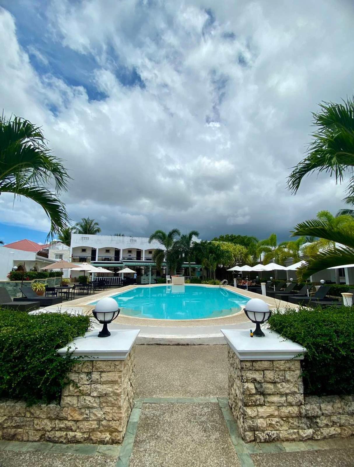 Panglao Regents Park Resort Kültér fotó