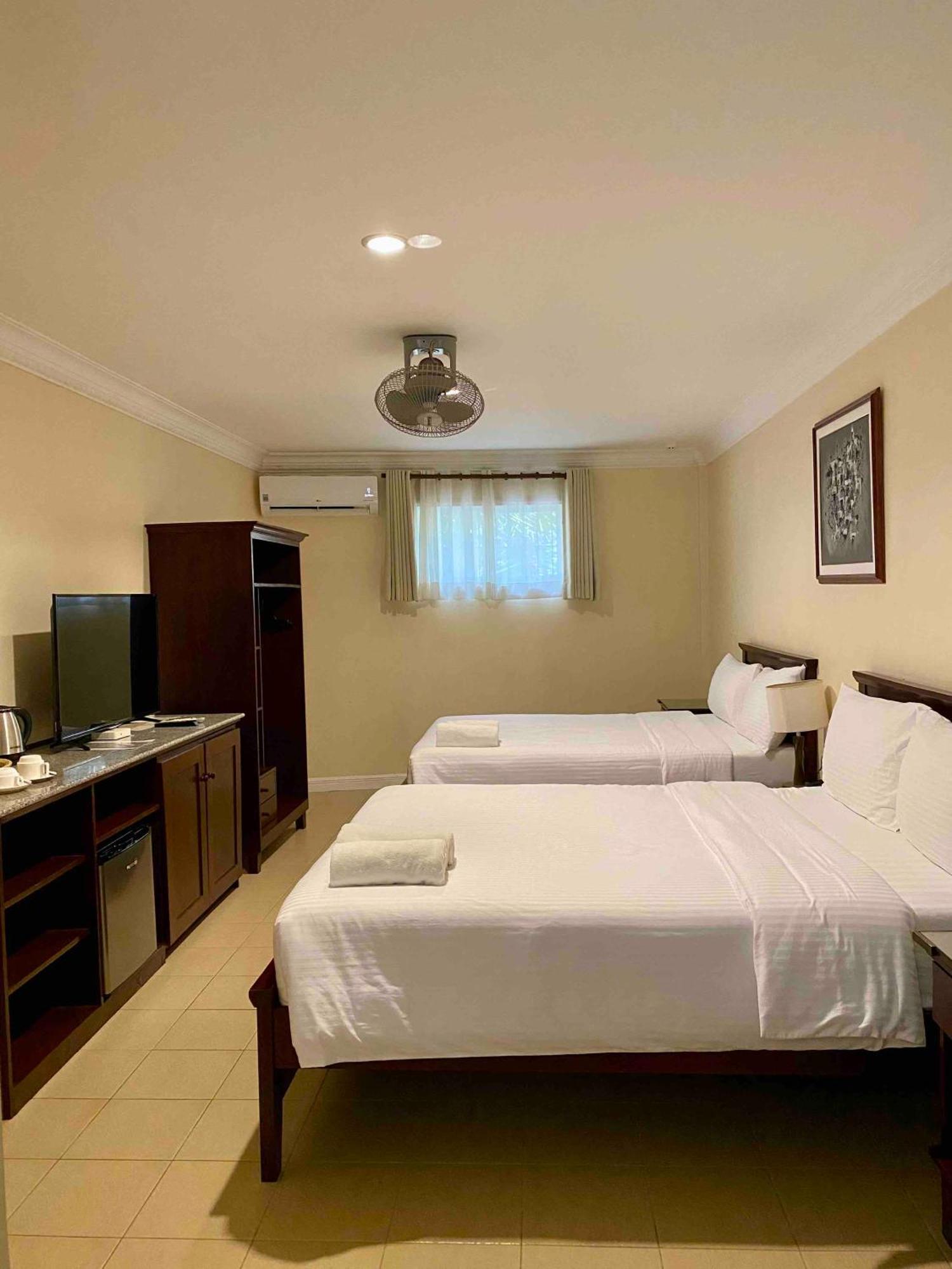 Panglao Regents Park Resort Kültér fotó